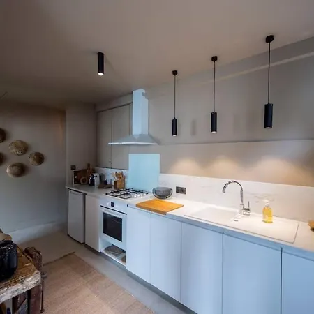 L'etage Et Son Patio * Ruelle-sur-Touvre