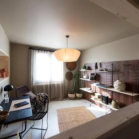 Апартаменты L'etage Et Son Patio *