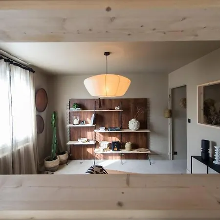 L'etage Et Son Patio Апартаменты